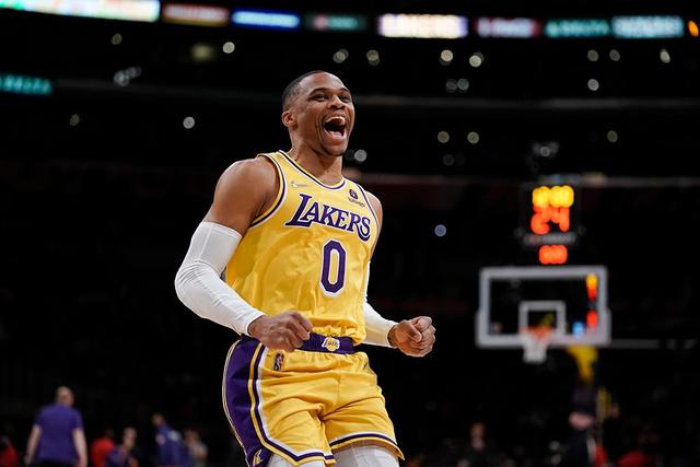 贝尔预测赛季末冠军 欧冠皇马 金球奖姆巴佩